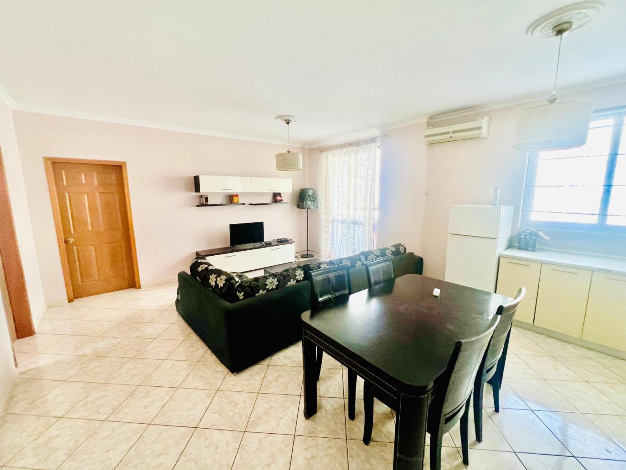 Lovely 3-Bedroom Rental Unit In Durres Ngoại thất bức ảnh