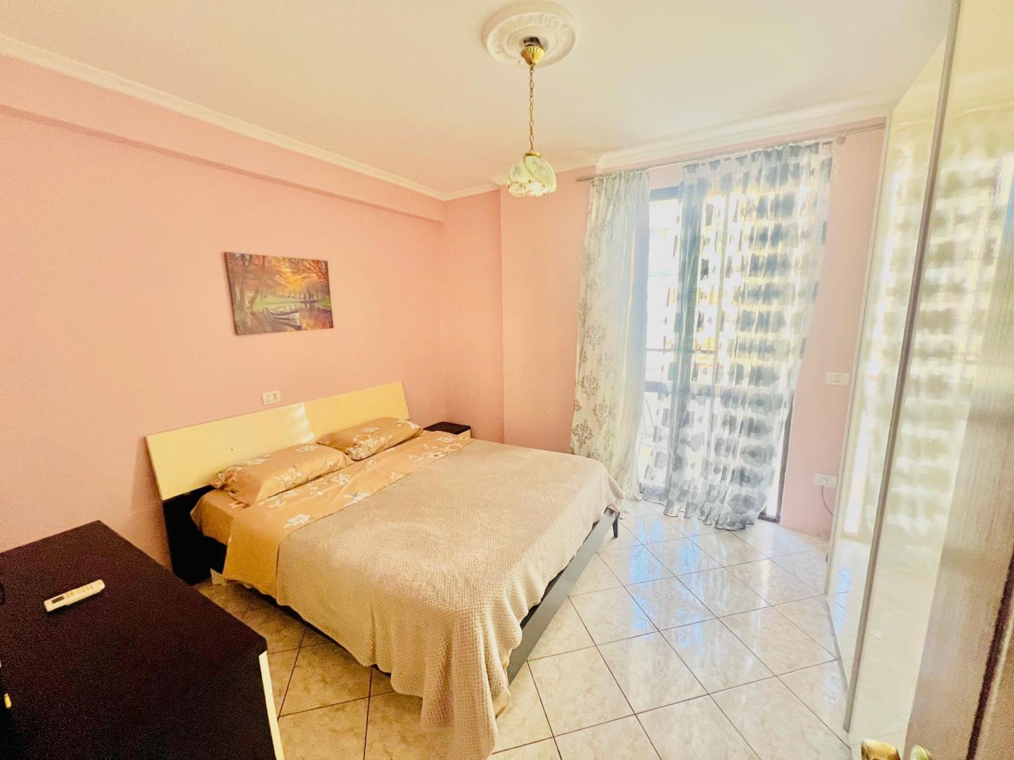 Lovely 3-Bedroom Rental Unit In Durres Ngoại thất bức ảnh