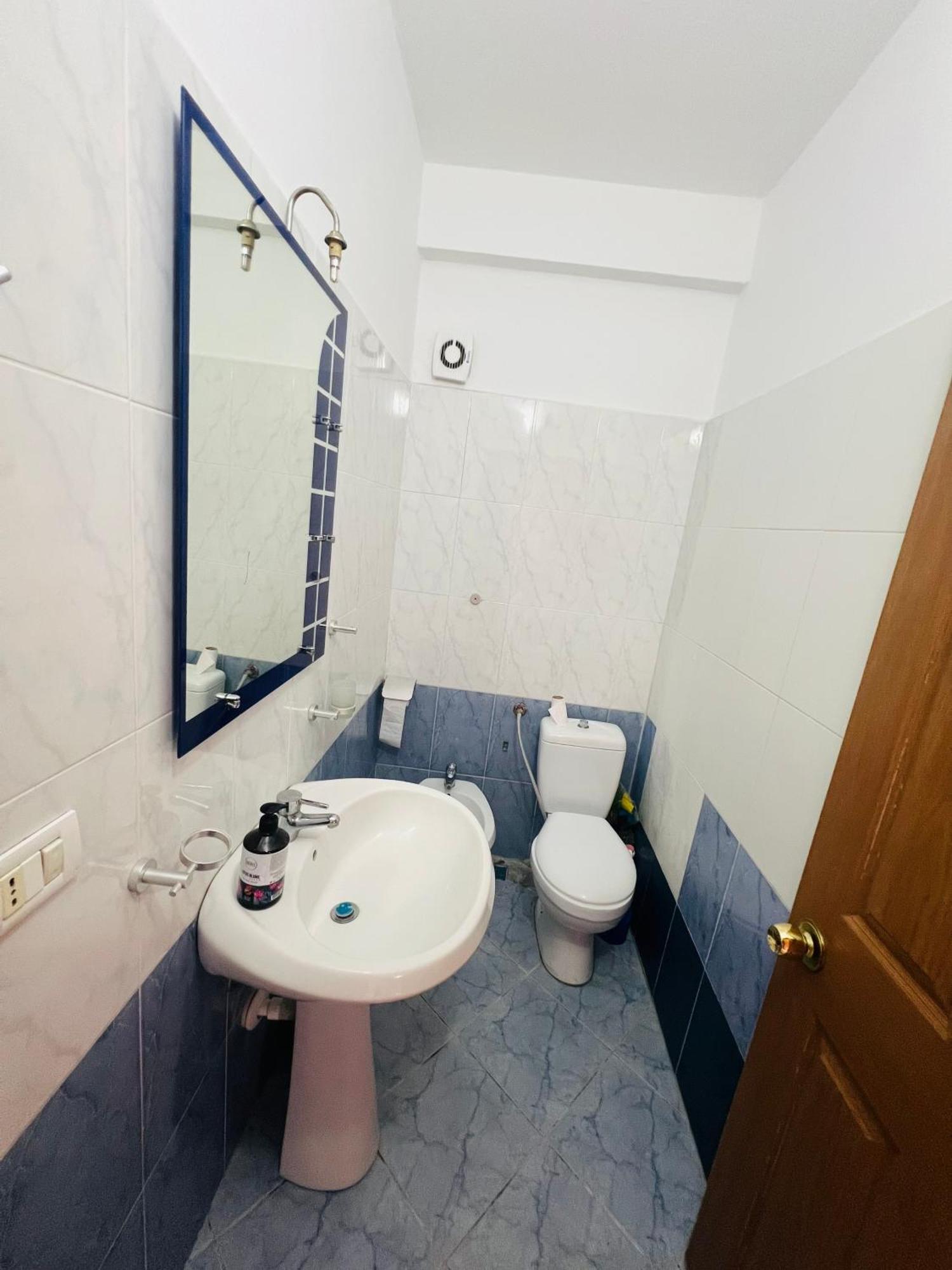 Lovely 3-Bedroom Rental Unit In Durres Ngoại thất bức ảnh